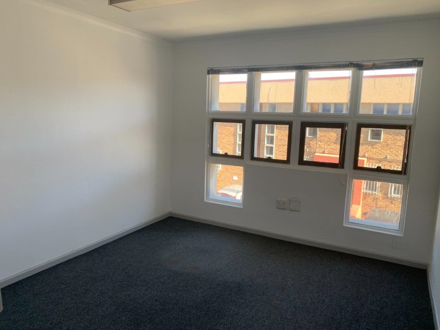 To Let Commercial Property for Rent in Montague Gardens Western Cape
